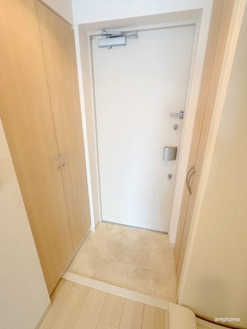 エステムプラザ難波WESTⅡプレディア　仲介手数料無料の玄関