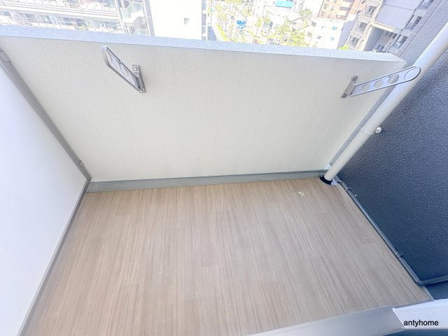 エステムプラザ難波WESTⅡプレディア　仲介手数料無料のバルコニー