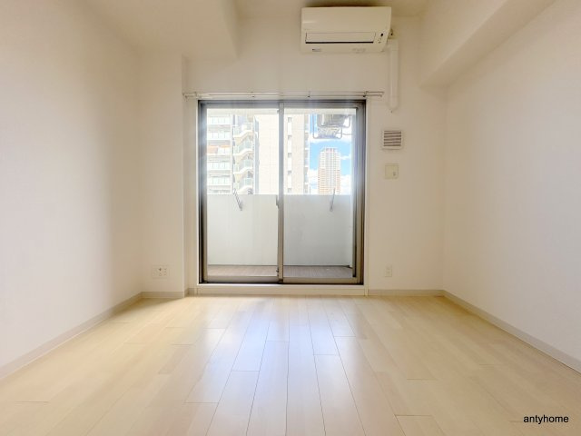 エステムプラザ難波WESTⅡプレディア　仲介手数料無料の寝室