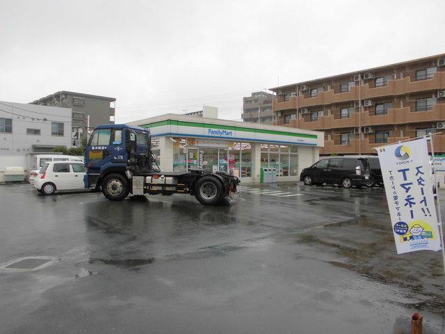 ソレアードのその他|ファミリーマート北野駅前通り店