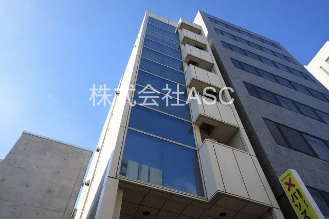 西田ビルの外観