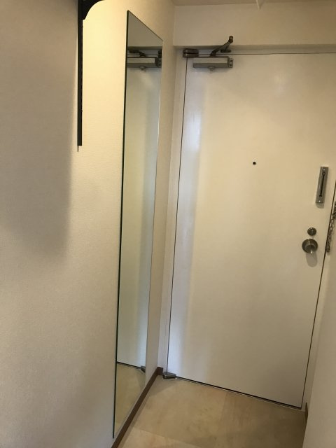 港区赤坂６丁目の賃貸マンションの玄関