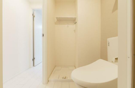 杉並区上井草２丁目の賃貸マンションのトイレ