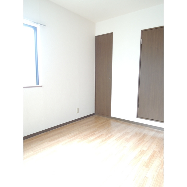 ドミサイルオーミヤの内装|別部屋参照写真