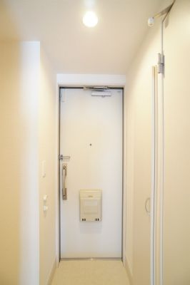 リブリ・朝霞Cの玄関