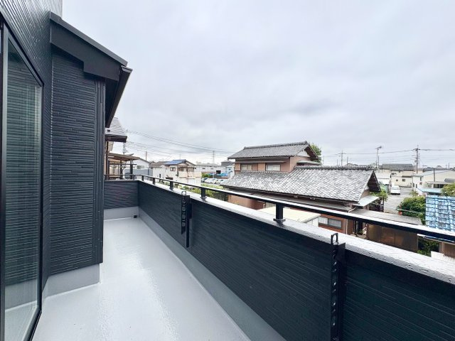 《仲介手数料半額》志木市下宗岡　15期のバルコニー