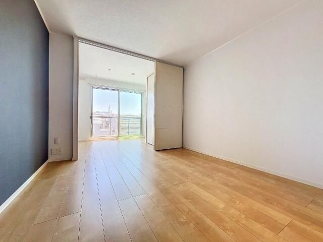 チェルアムールの居間・リビング|別部屋参照写真