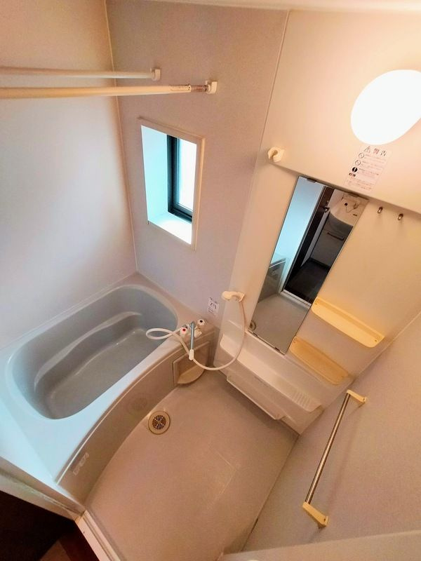 クレセントAの浴室|別部屋参照写真