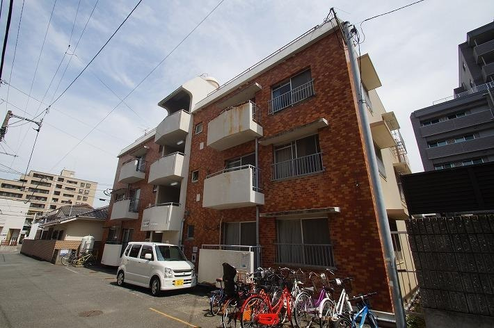 福岡市城南区鳥飼４丁目の賃貸マンションの外観|外観写真