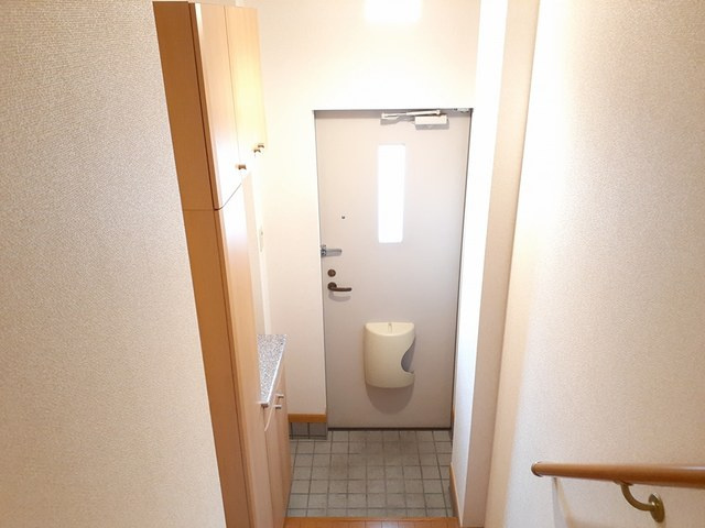 サンライトヒルズの玄関