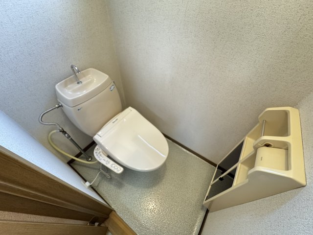 メゾン松本D棟のトイレ