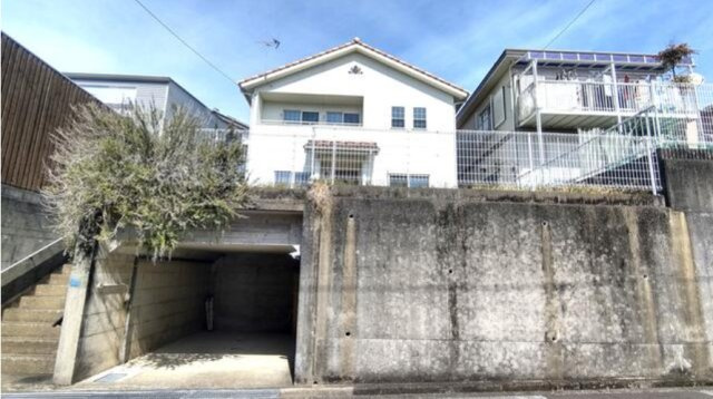 「愛車を守る堀車庫＆庭付き4SLDK」高知市瀬戸南町1丁目　中古一戸建てのその他|愛車を雨や紫外線から守る堀車庫◎
