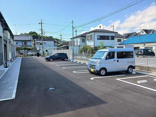 メゾン　リアンの駐車場