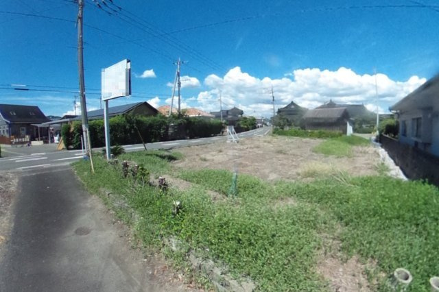 熊本市南区孫代町の売地の前面道路含む現地写真