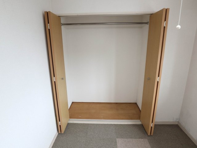 セラフィックビルの収納