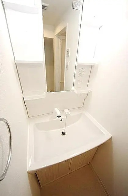 URBANAGE新横浜の洗面所