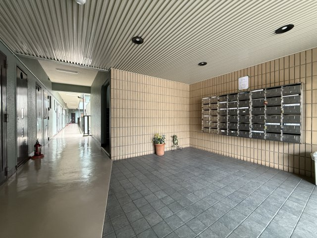 グランドール住吉のエントランス