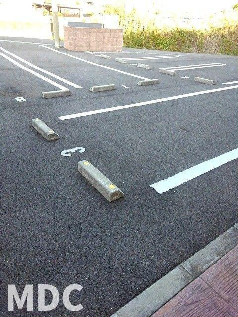 メゾン・Ｍ　Ⅱの駐車場