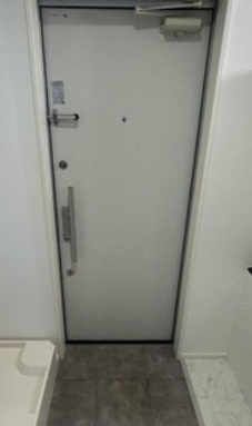 ソラーレ笹塚の玄関