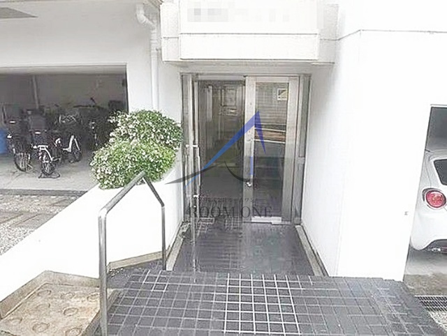 鉄飛坂マンションのエントランス|エントランスです。