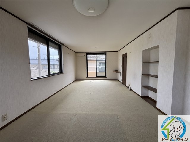飾東町庄　中古戸建の洋室