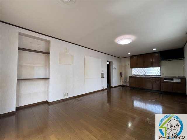 飾東町庄　中古戸建の内装