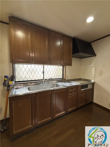 飾東町庄　中古戸建のキッチン