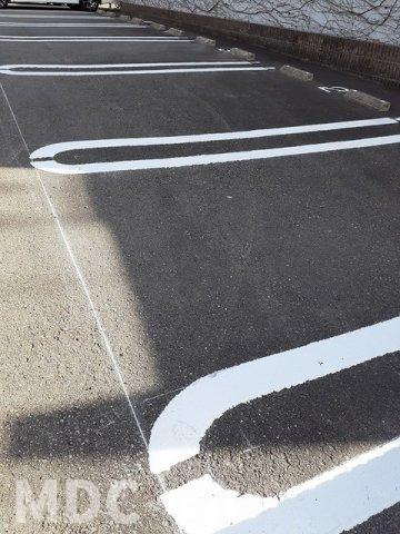 ランブロスの駐車場