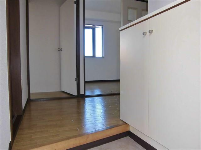 パストラルの玄関