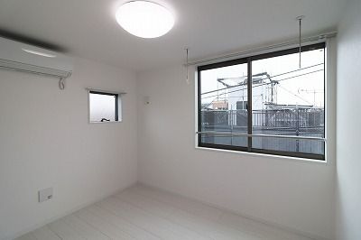 グランクオール日ノ出町の居間・リビング