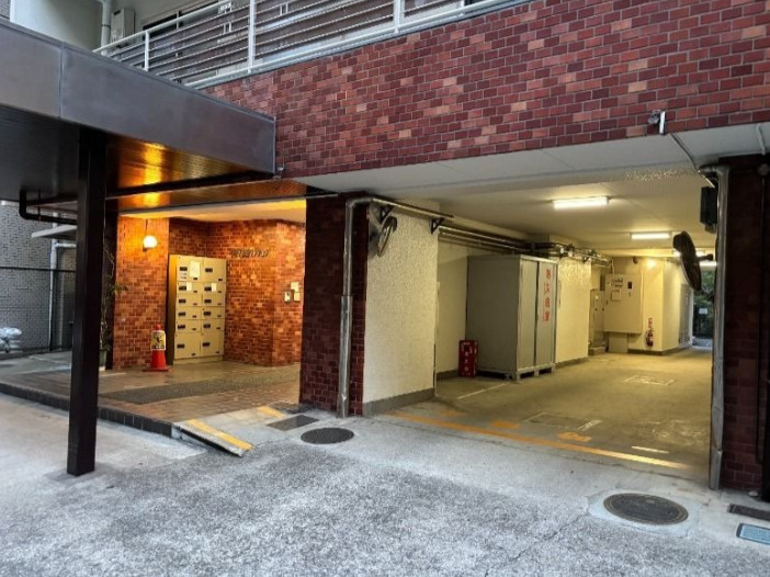 第27宮庭マンションのエントランス