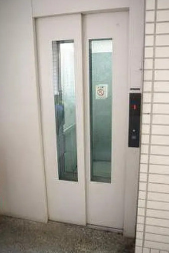 第27宮庭マンションのロビー