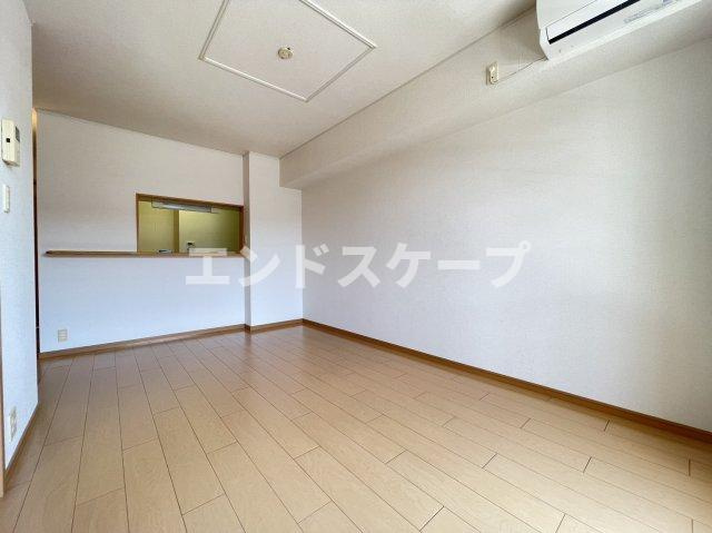 ヘブンリーブルーの居間・リビング|高崎、前橋のお部屋探しはエンドスケープまで！お客様の理想お聞かせ下さい♪