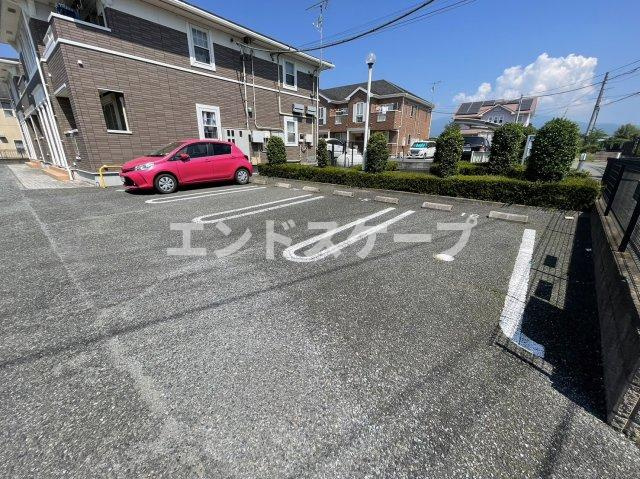 ヘブンリーブルーの駐車場|高崎、前橋のお部屋探しはエンドスケープまで！お客様の理想お聞かせ下さい♪