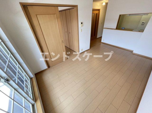 ヘブンリーブルーの居間・リビング|高崎、前橋のお部屋探しはエンドスケープまで！お客様の理想お聞かせ下さい♪