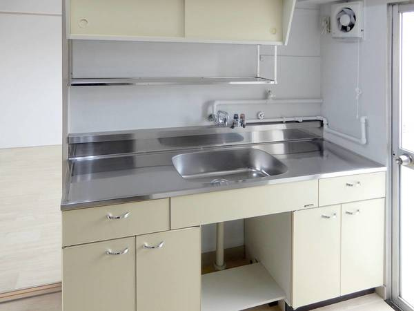 ビレッジハウス曽大根3号棟のキッチン|ビレッジハウスの同一物件・同一タイプの間取りの写真です