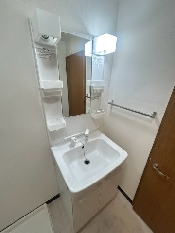 ヴィクトワール西宮久保町の洗面所