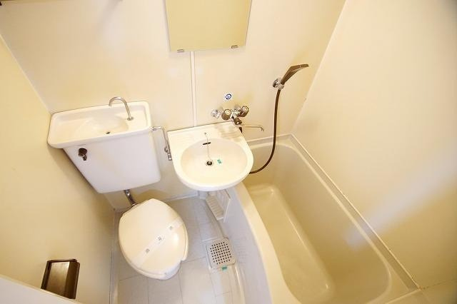 福岡市南区井尻５丁目のアパートのトイレ|物件の画像5