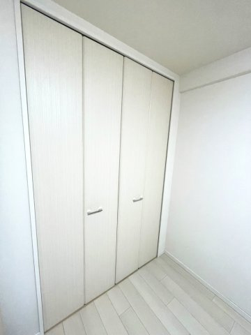 アルファステイツ新涯の洋室