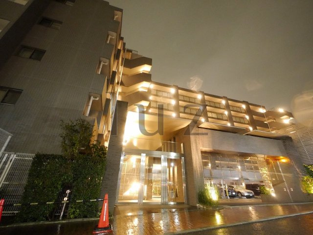 プレミスト東戸塚のエントランス