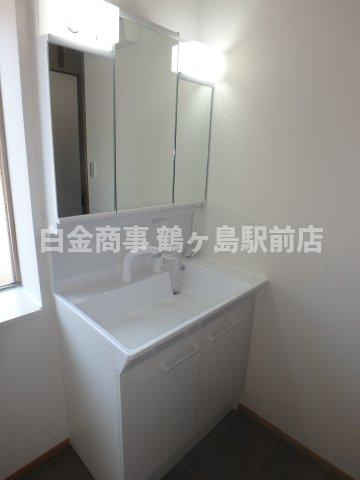 坂戸市鶴舞中古戸建の独立洗面台