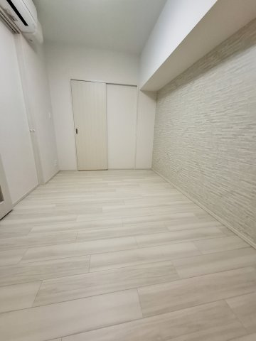 プレジオ西宮北口の寝室|6.4帖