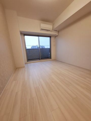 プレジオ西宮北口の洋室|9帖