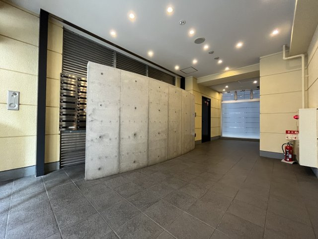 レジデンス本町のエントランス|レジデンス本町　エントランス