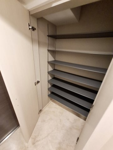 プレジオ西宮北口の収納