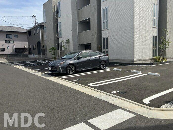 ビルゴ中吉野の駐車場