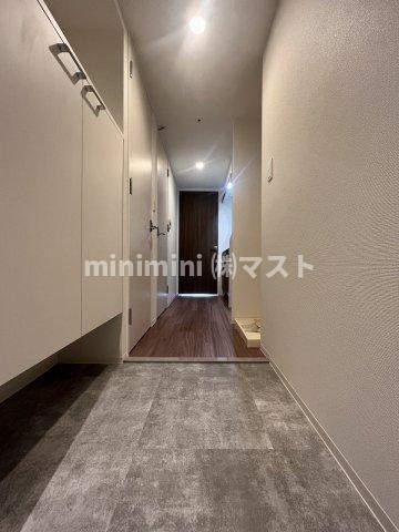 アプリーレ西本町の玄関