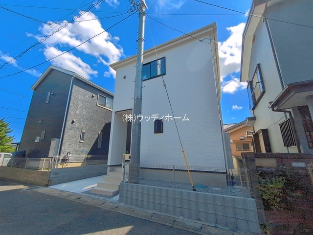 春日部市六軒町　新築一戸建ての外観
