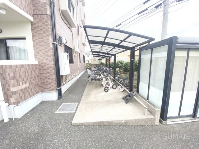 パストラルピアのその他共用部分|屋根付き駐輪場☆彡