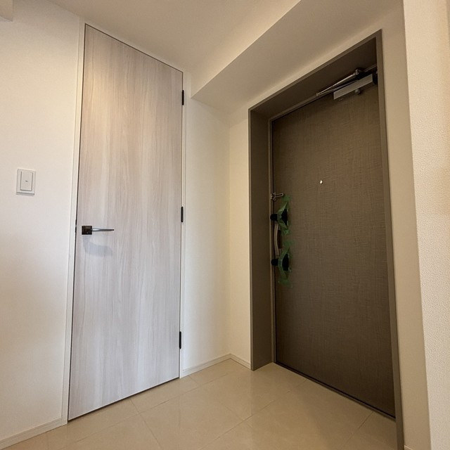 パークアクシス五反田スカイタワーの玄関|※写真は同タイプ住戸です。
